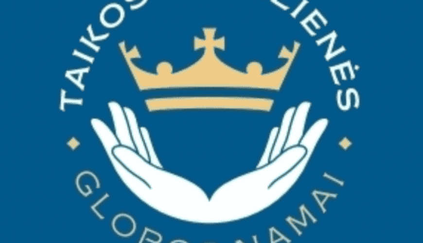 Logo against a blue background featuring a golden crown and open white hands below it. The text "Taikos Karalienės Globos Namai" is written in a circular format around the design.