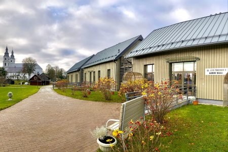 Žemaičių Kalvarijos Caritas Skyriaus Globos Namai