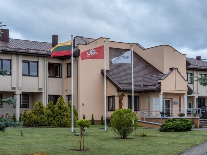Vieta dviviečiame kambaryje Veisiejų globos namuose