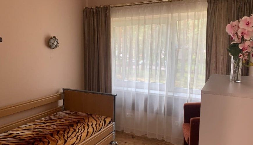 Vieta dviviečiame kambaryje VšĮ „Pimonovų fondo globos namai“