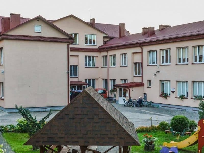 Vieta dviviečiame kambaryje Kauno kartų namuose