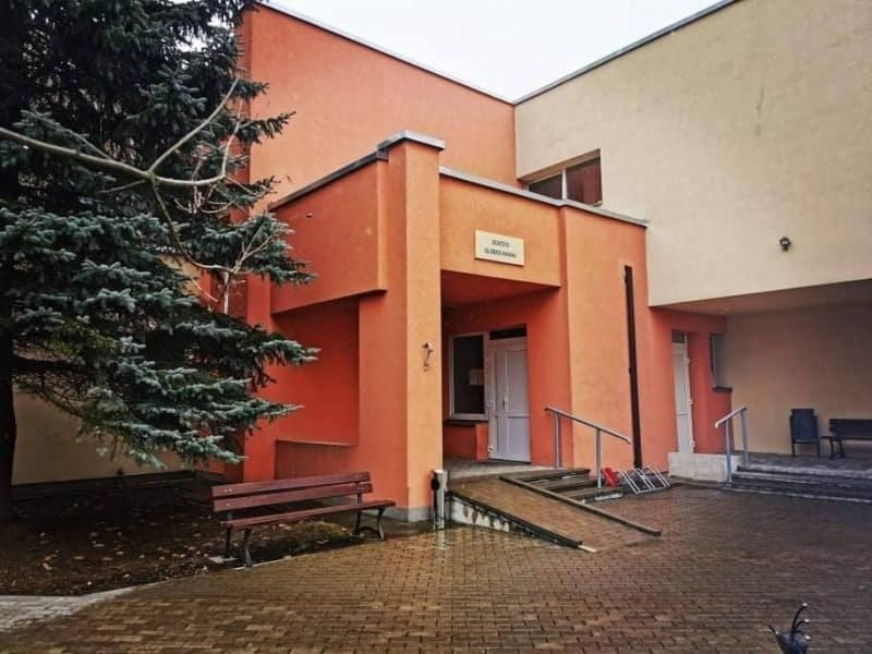 Vieta dviviečiame kambaryje Dūkšto globos namuose