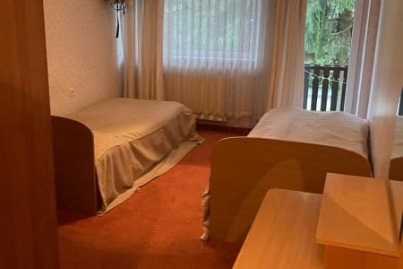 Girdžių senelių namai