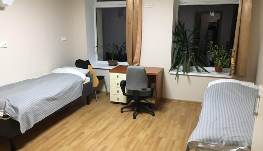 Vieta dviviečiame kambaryje Adutiškio senelių namuose