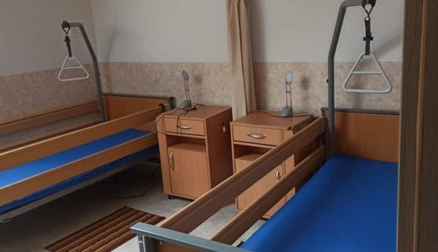 Vieta dviviečiame kambaryje viešojoje įstaigoje „Senjorų dvaras“