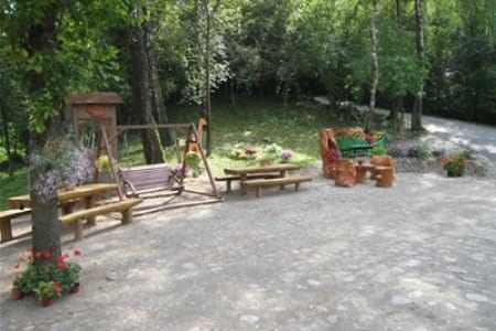 Public institution “Senelių rojus”