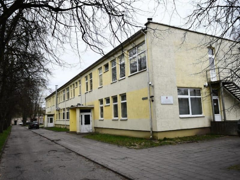 Vieta dviviečiame kambaryje Algimanto Bandzos socialinių paslaugų namuose